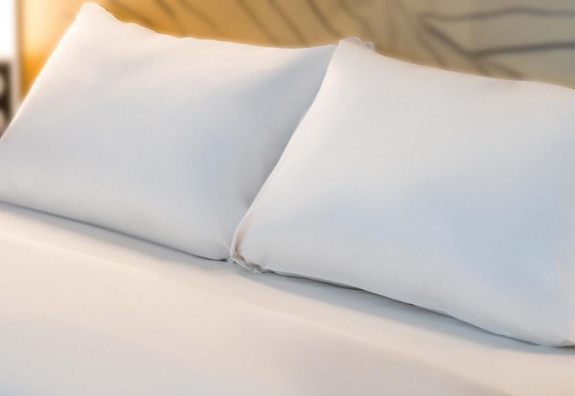 B&B Hotel Cergy Пиерле Екстериор снимка